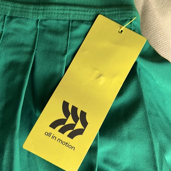 All in Motion™ Flex Pleated Skorts - Vibrant Green - Picture 3 of 5
